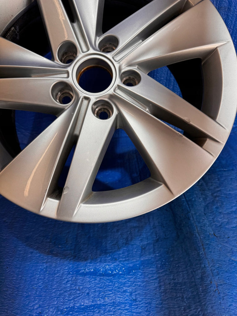 1x Alufelge 16 Zoll 7.0" 5x100 5H0601025 VW Golf Viii Rim Wheel FEL6787024119sm
