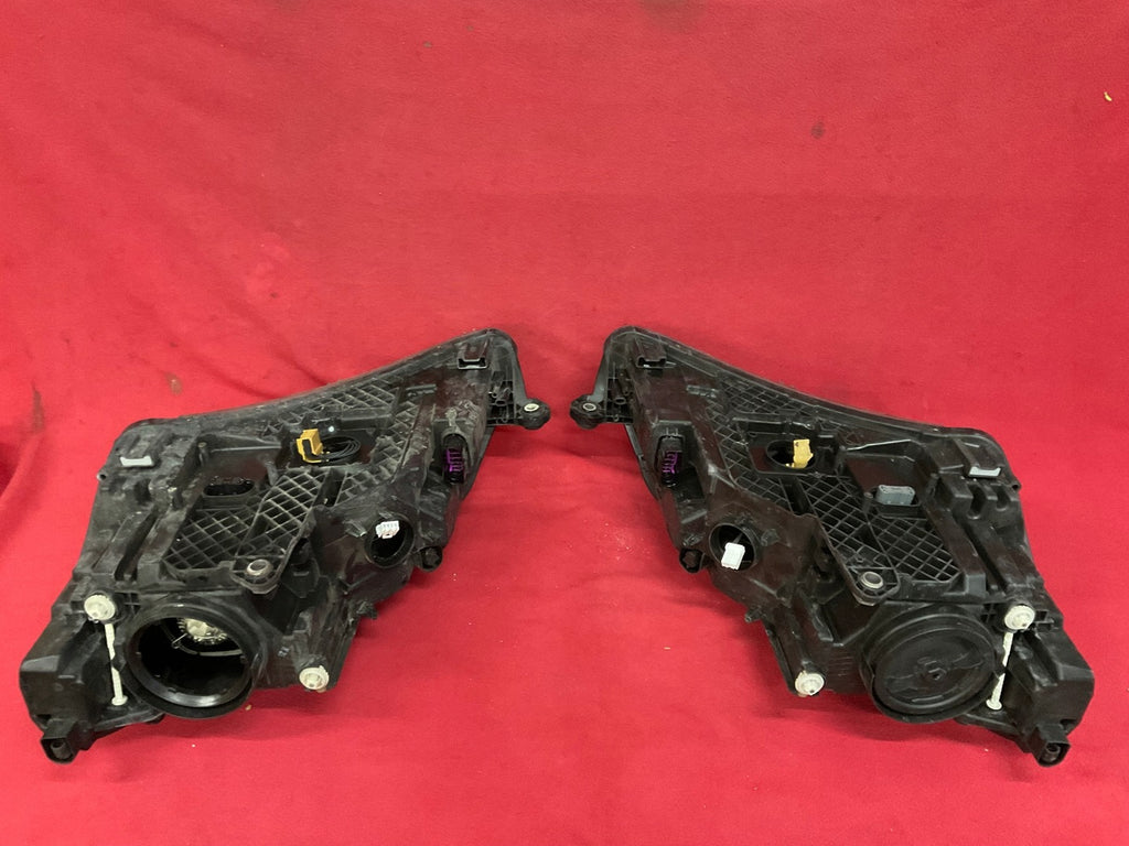 Frontscheinwerfer Skoda Superb III 3V1941017A Ein Stück (Rechts oder Links)