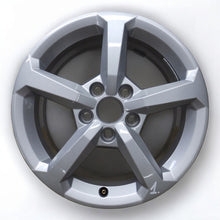 Laden Sie das Bild in den Galerie-Viewer, 1x Alufelge 16 Zoll 6.5&quot; 5x112 43ET Glanz Silber 81A601025 Audi Q2 Rim Wheel