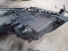Laden Sie das Bild in den Galerie-Viewer, Frontscheinwerfer Mazda 6 F014003903 F014003902 Ein Satz Scheinwerfer Headlight SCH7642344834jk