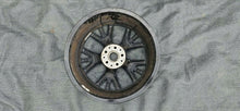 Laden Sie das Bild in den Galerie-Viewer, 1x Alufelge 19 Zoll 8.0" 5x112 30ET Glanz Schwarz 8747405 BMW G31 G30 Rim Wheel FEL4024666007la