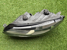 Load image into Gallery viewer, Frontscheinwerfer VW Touran Caddy I 1T1941005H Links Scheinwerfer Headlight SCH6314863185ha