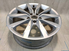 Laden Sie das Bild in den Galerie-Viewer, 1x Alufelge 17 Zoll 5G0601025 VW Golf Vii Rim Wheel FEL6252200220ql