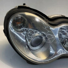 Laden Sie das Bild in den Galerie-Viewer, Frontscheinwerfer Mercedes-Benz A2038201685 Rechts Scheinwerfer Headlight SCH7036704918cs