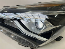 Load image into Gallery viewer, Frontscheinwerfer Toyota Yaris Links Scheinwerfer Headlight
