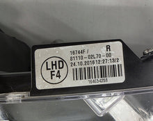 Load image into Gallery viewer, Frontscheinwerfer Toyota Corolla 8111002L70 Rechts Scheinwerfer Headlight SCH6146936883ll