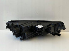 Laden Sie das Bild in den Galerie-Viewer, Frontscheinwerfer Skoda Octavia IV 5E4941015 Links Scheinwerfer Headlight SCH9134505732tk