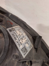 Laden Sie das Bild in den Galerie-Viewer, Frontscheinwerfer Opel Corsa E 13381335 Links Scheinwerfer Headlight SCH1245555892hv