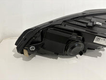 Load image into Gallery viewer, Frontscheinwerfer VW Golf VIII 5H1941006C LED Rechts Scheinwerfer Headlight SCH8188020693za