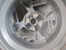Load image into Gallery viewer, 1x Alufelge 15 Zoll 6.0" 4x100 48ET Glanz Silber 52910K7100 Hyundai I10 III I20 FEL9417089971ny