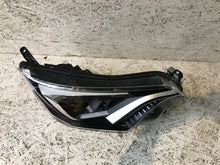 Load image into Gallery viewer, Frontscheinwerfer Toyota 4 W3049 W3049W3049 LED Rechts Scheinwerfer Headlight