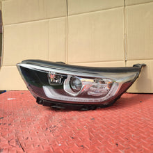 Laden Sie das Bild in den Galerie-Viewer, Frontscheinwerfer Kia Stonic 32101-H8 LED Ein Stück (Rechts oder Links)