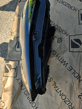 Laden Sie das Bild in den Galerie-Viewer, Frontscheinwerfer Skoda Superb III 3V1941015D LED Links Scheinwerfer Headlight