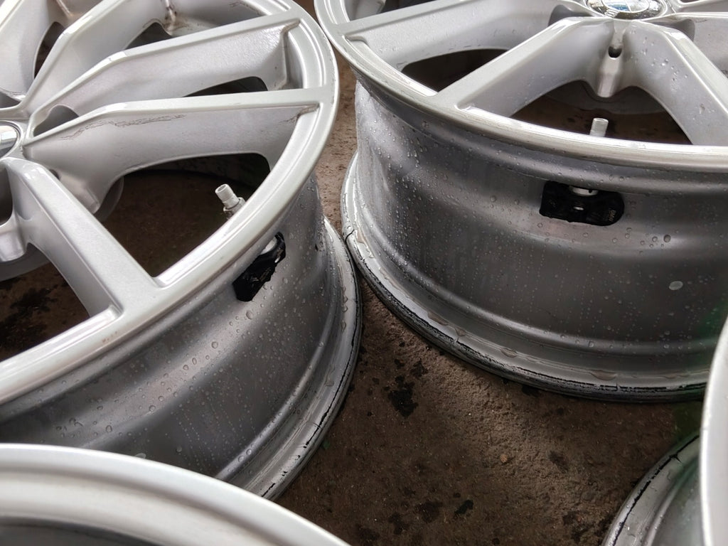 4x Alufelge 17 Zoll 7.5" 5x112 30ET Glanz Silber 6883520 BMW Rim Wheel FEL9379748820ku