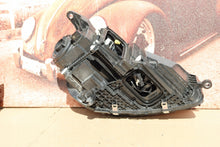 Laden Sie das Bild in den Galerie-Viewer, Frontscheinwerfer Mercedes-Benz Gle A1679065508 LED Rechts oder Links SCH5146826295ge