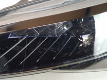 Laden Sie das Bild in den Galerie-Viewer, Frontscheinwerfer Skoda Superb III 3V1941015A Xenon Links Scheinwerfer Headlight