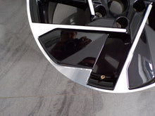 Laden Sie das Bild in den Galerie-Viewer, 1x Alufelge 18 Zoll 7.5" 5x112 50ET Glanz 10A601025G VW Golf Viii Rim Wheel FEL9966486958ws