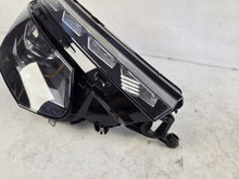 Laden Sie das Bild in den Galerie-Viewer, Frontscheinwerfer Skoda Kamiq 655941016C LED Rechts Scheinwerfer Headlight SCH9896997425is