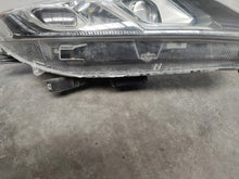 Load image into Gallery viewer, Frontscheinwerfer Mitsubishi Eclipse Cross I 8301D072 LED Rechts Headlight SCH1241525032st