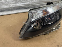 Laden Sie das Bild in den Galerie-Viewer, Frontscheinwerfer Mercedes-Benz Vito W447 A4479067700 Links Headlight SCH9603956396jd
