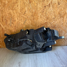 Load image into Gallery viewer, Frontscheinwerfer VW Taigo 2G7941005A 2G7941006A LED Ein Satz Headlight