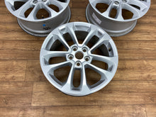 Laden Sie das Bild in den Galerie-Viewer, 1x Alufelge 17 Zoll 7.0&quot; 5x108 50ET LJ6C-1007-A1B Ford Rim Wheel