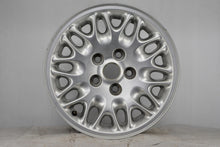 Laden Sie das Bild in den Galerie-Viewer, 1x Alufelge 16 Zoll 7.0&quot; 5x120.65 Glanz Silber MNF6113AB Jaguar Rim Wheel