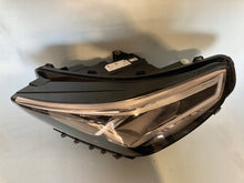 Laden Sie das Bild in den Galerie-Viewer, Frontscheinwerfer BMW X1 4A27811-01 4A27812-01 Full LED Rechts oder Links SCH4872703732xs