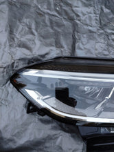 Laden Sie das Bild in den Galerie-Viewer, Frontscheinwerfer Renault Megane IV 260608417R Full LED Links Headlight SCH7596422642pz