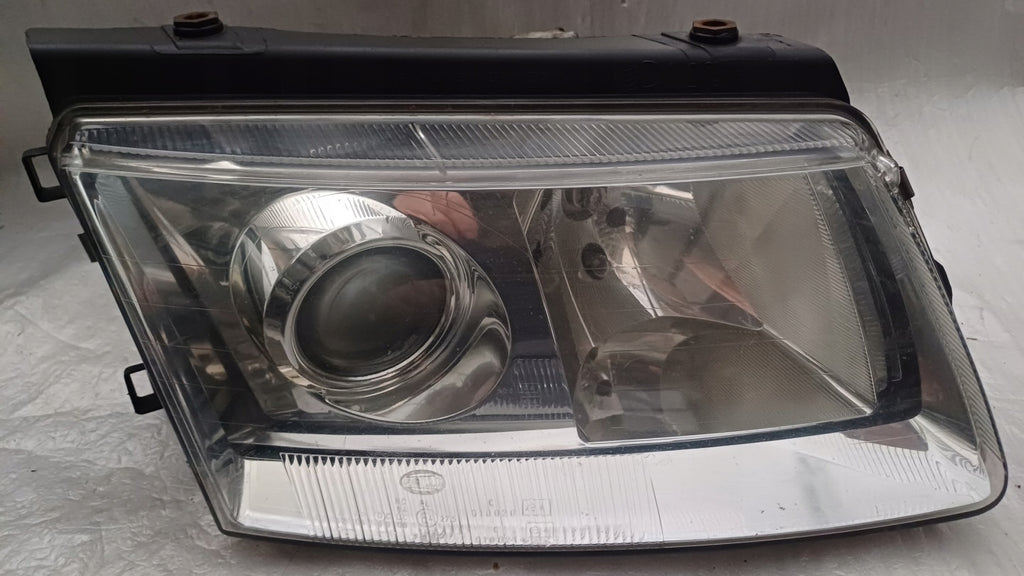 Frontscheinwerfer VW Passat Xenon Rechts Scheinwerfer Headlight SCH2935549320cd