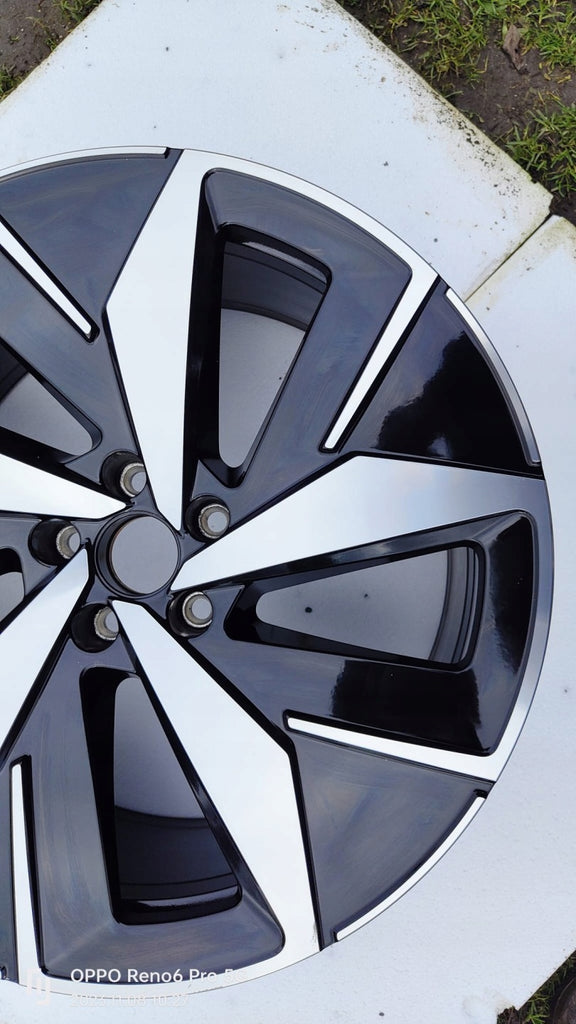 1x Alufelge 20 Zoll 9.0" 5x112 11A601025J VW Rim Wheel FEL7958915015ln