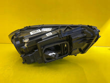 Laden Sie das Bild in den Galerie-Viewer, Frontscheinwerfer Mercedes-Benz W177 A1779064703 LED Links Headlight SCH8917695355fr