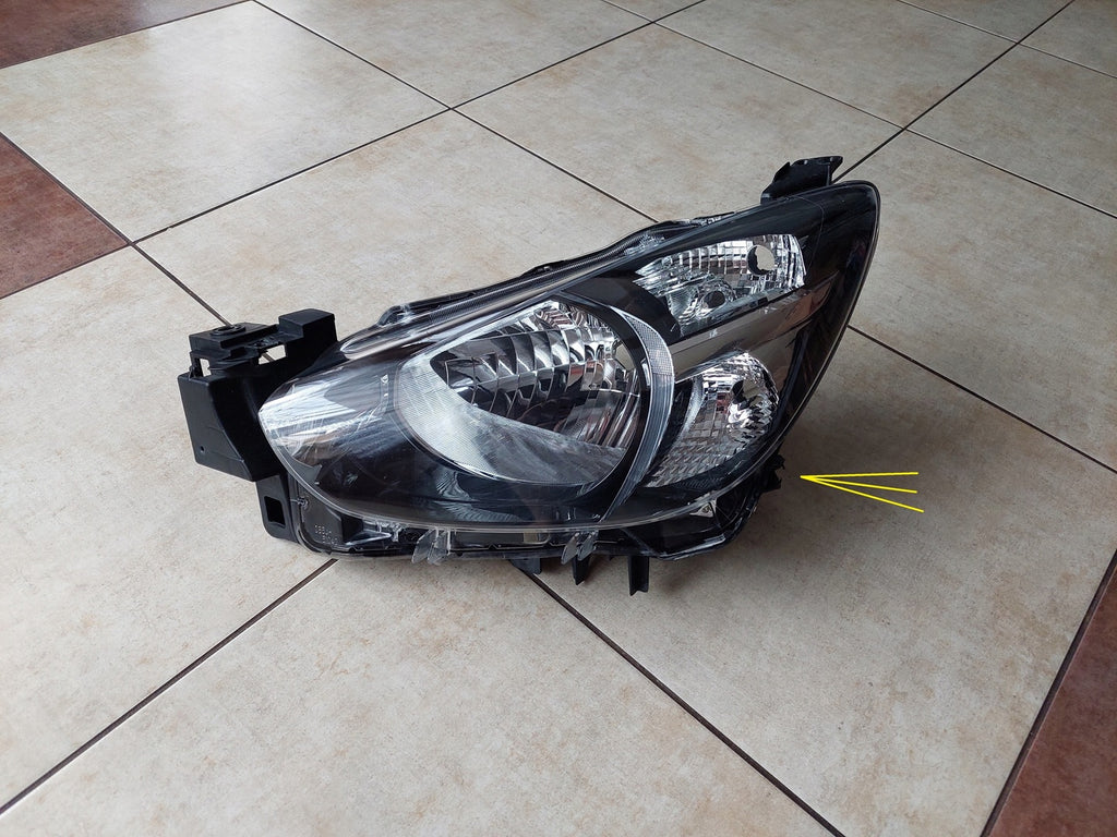 Frontscheinwerfer Mazda III DB5J-51040-1 Ein Stück (Rechts oder Links) Headlight