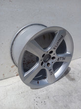 Laden Sie das Bild in den Galerie-Viewer, 1x Alufelge 17 Zoll 8.5" 5x112 36ET Glanz Silber A1724013702 Mercedes-Benz FEL3409723126ht