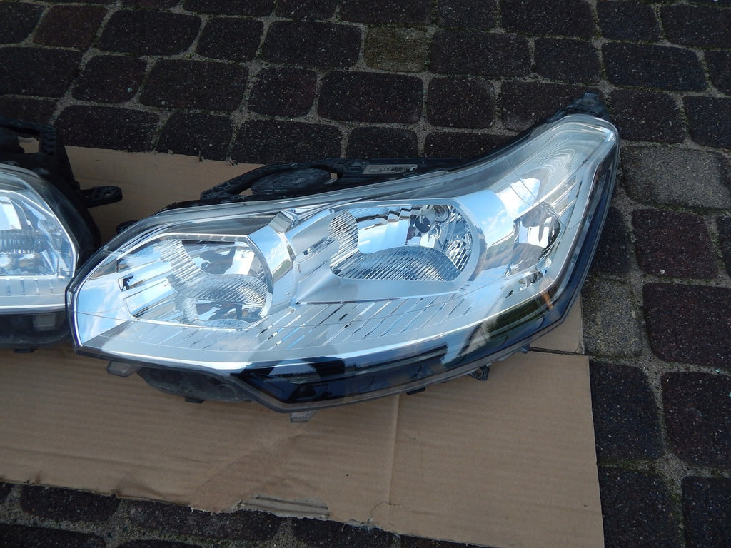 Frontscheinwerfer Citroën C5 Ein Stück (Rechts oder Links) Headlight