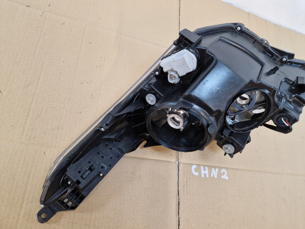Frontscheinwerfer Toyota Avensis Rechts Scheinwerfer Headlight SCH7699247920ro