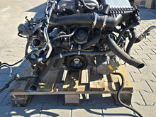 Load image into Gallery viewer, Motor Mercedes-Benz W205 274920 2.0 CGI 121TKm 2016 Hybrid Engine Unkomplett MOT7366457707ts