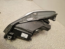 Laden Sie das Bild in den Galerie-Viewer, Frontscheinwerfer Mercedes-Benz A2078200859 2078522819131 LED Rechts Headlight SCH8352892568kq