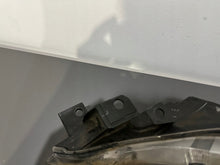 Laden Sie das Bild in den Galerie-Viewer, Frontscheinwerfer Mazda 3 Bl Links Scheinwerfer Headlight SCH8685151061cj
