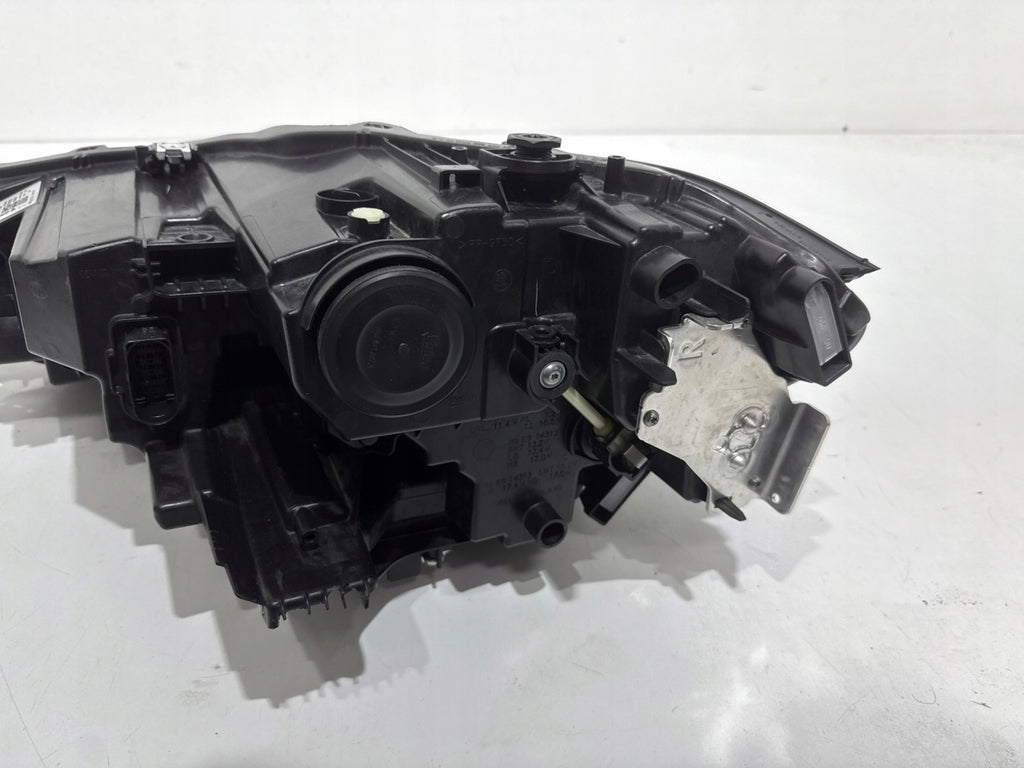 Frontscheinwerfer Skoda Superb 3P1941016 Rechts Scheinwerfer Headlight SCH7810275128eo