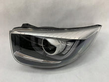 Laden Sie das Bild in den Galerie-Viewer, Frontscheinwerfer Kia Picanto 92101-G63 FALSE Scheinwerfer Headlight SCH6015602137rv