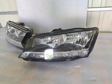 Load image into Gallery viewer, Frontscheinwerfer Skoda Fabia III 6V1941016 6V1941015 LED Rechts oder Links