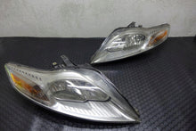 Load image into Gallery viewer, Frontscheinwerfer Ford Mondeo 7S71-13101-AK Ein Satz Scheinwerfer Headlight SCH1165812607xi