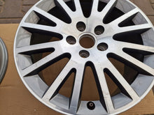 Laden Sie das Bild in den Galerie-Viewer, 1x Alufelge 17 Zoll 7.5" 5x112 8P0601025BE Audi A3 Rim Wheel FEL8982705706vr