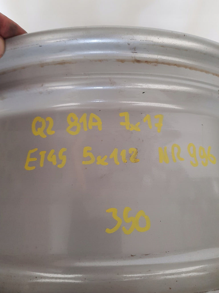 1x Alufelge 16 Zoll 6.5" 5x100 40ET Glanz Silber 81A601025 Audi Q2 Rim Wheel