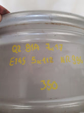 Laden Sie das Bild in den Galerie-Viewer, 1x Alufelge 16 Zoll 6.5&quot; 5x100 40ET Glanz Silber 81A601025 Audi Q2 Rim Wheel