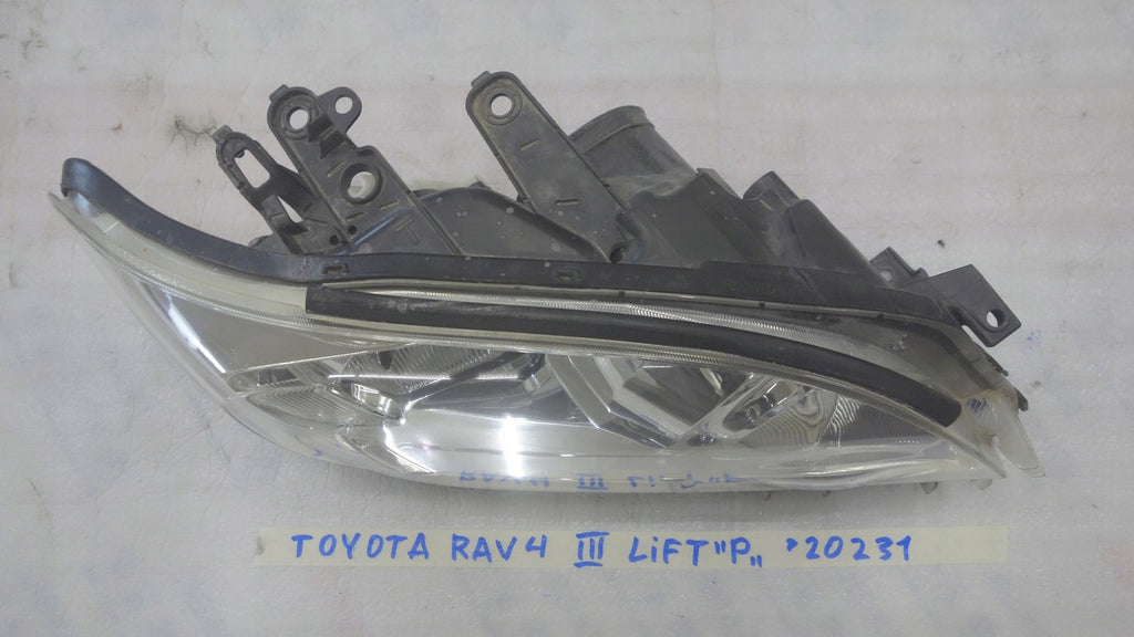 Frontscheinwerfer Toyota III 81130-42501 Rechts Scheinwerfer Headlight SCH2247996802xu