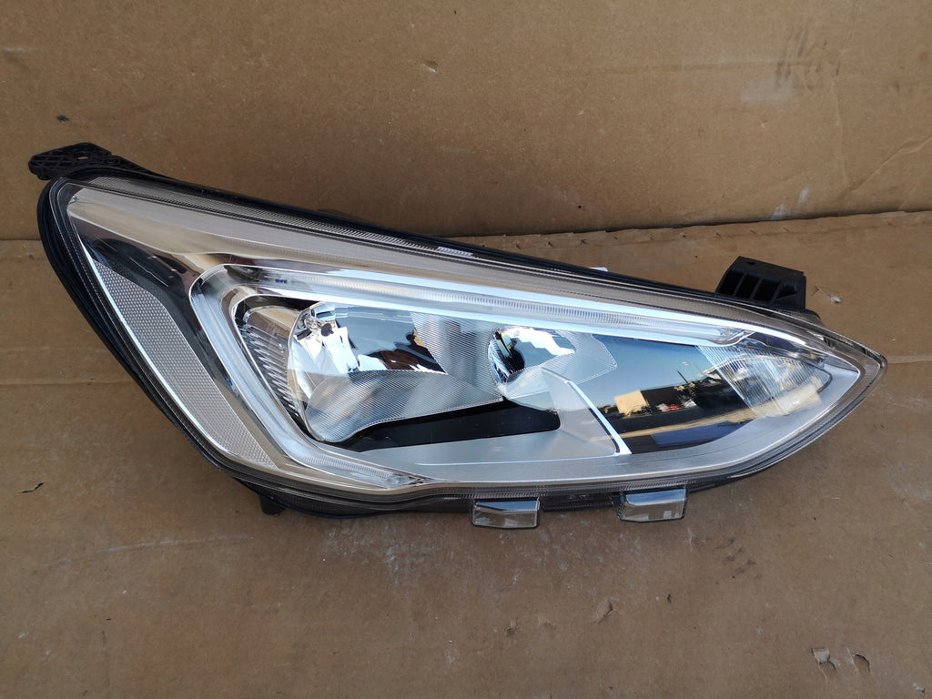 Frontscheinwerfer Ford Focus JX7B-13W029-AE Halogen Rechts Headlight