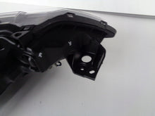 Laden Sie das Bild in den Galerie-Viewer, Frontscheinwerfer Mitsubishi Outlander III 8301C8-53 LED Rechts oder Links