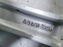 Laden Sie das Bild in den Galerie-Viewer, 1x Alufelge 20 Zoll 8.5" 5x120 33ET Glanz Silber 6783525 BMW 5 F11 F06 F10 FEL1401947456ce